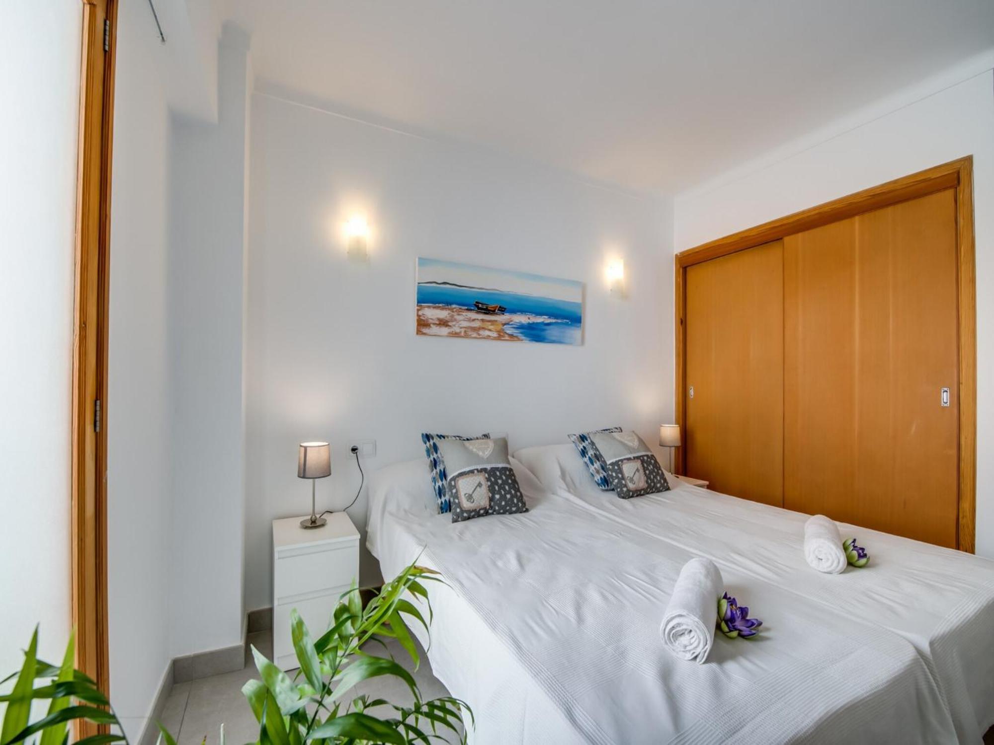 Seafront Apartment, 200m From Port d'Alcúdia